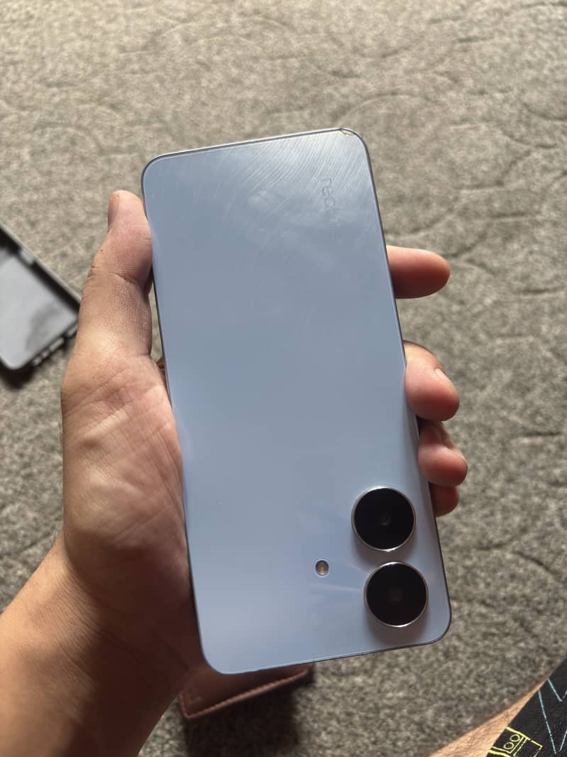 Realme Note 60 4