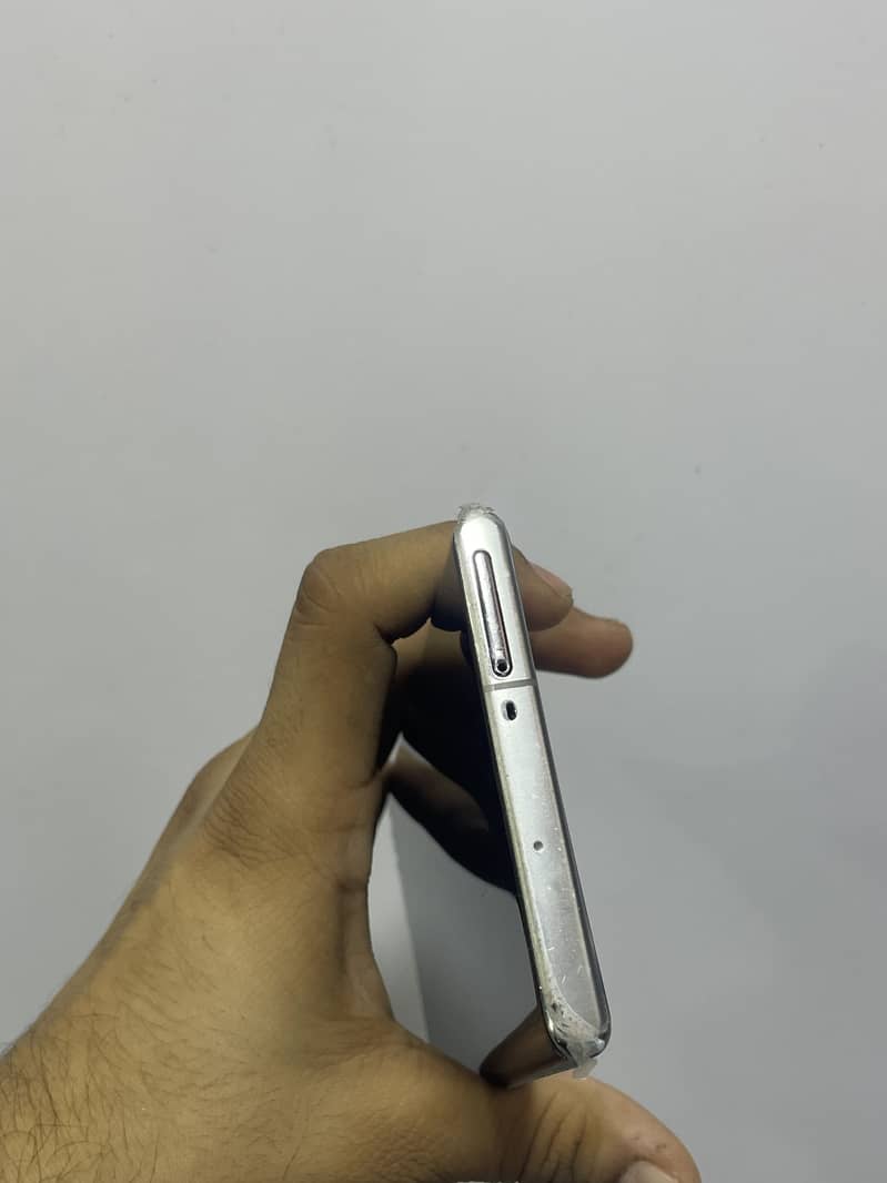 Samsung Mobile Note 10 Plus 7