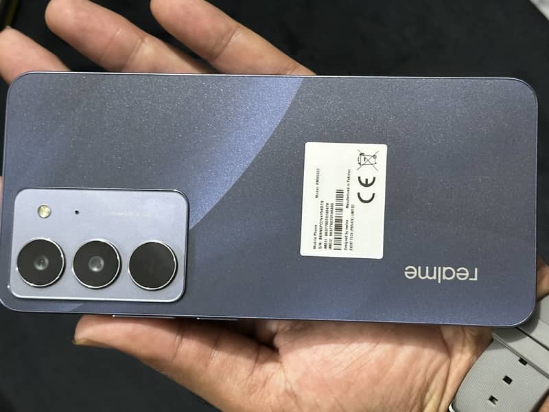 Realme C75x 1