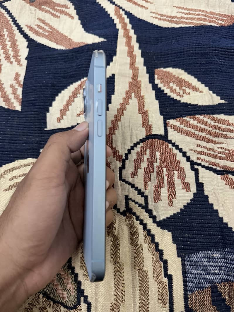 Apple iPhone 14 plus 4