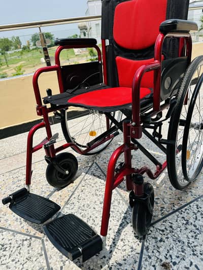 Wheelchair  / Aluminum Frame / Self Driven / Manual