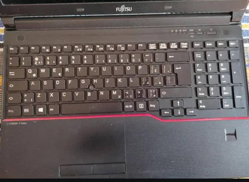 Fujitsu laptop 3