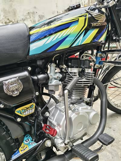CG Honda 125 black 25/26
