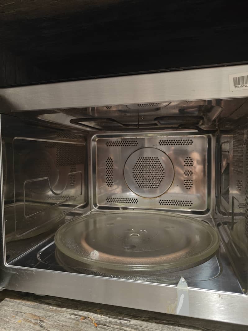 Microwave 0
