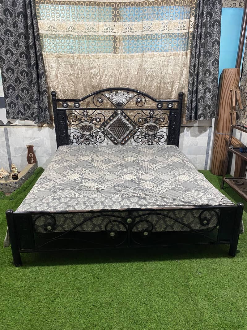 Bed set, bed & dressing table 0
