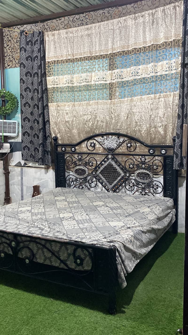 Bed set, bed & dressing table 2