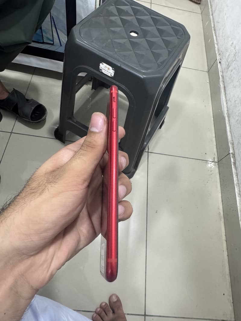 Apple iPhone 8 Plus 5