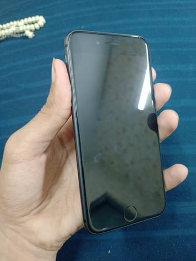 Apple iPhone 8