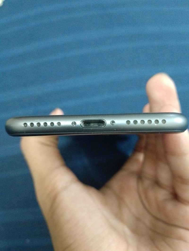 Apple iPhone 8 2