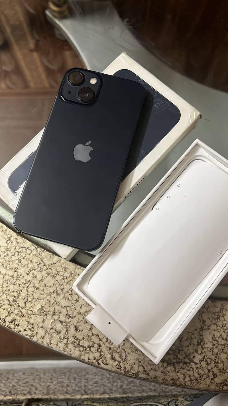Apple iPhone 13 1