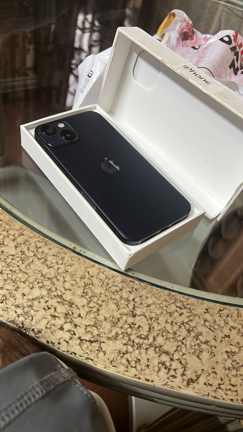 Apple iPhone 13 2