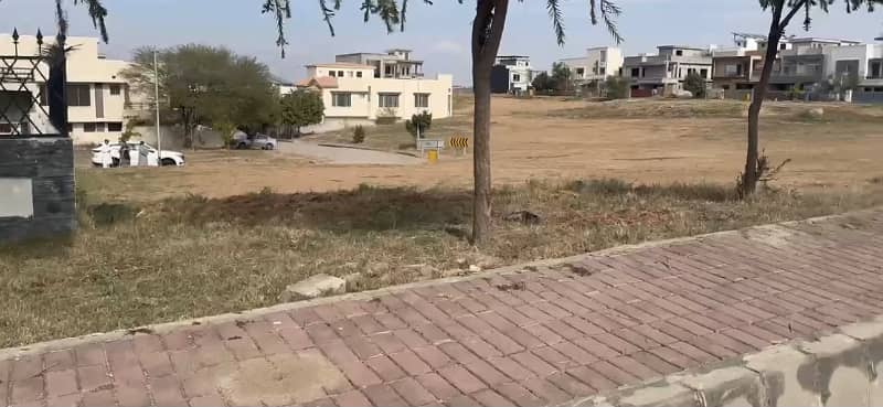 Front Back Open Plot For Sale 1
