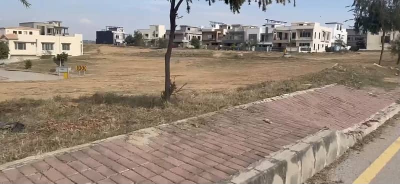 Front Back Open Plot For Sale 2