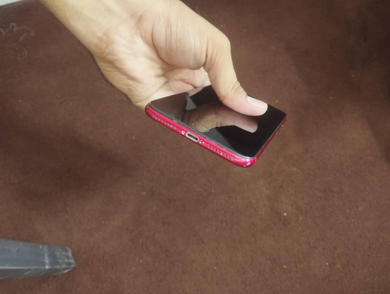 Apple iPhone 8 Plus 5