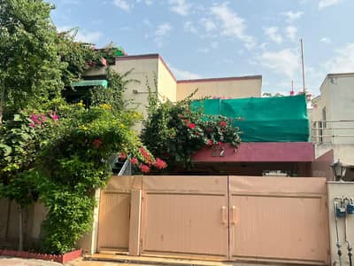 Very Prime Location Villa For Sale