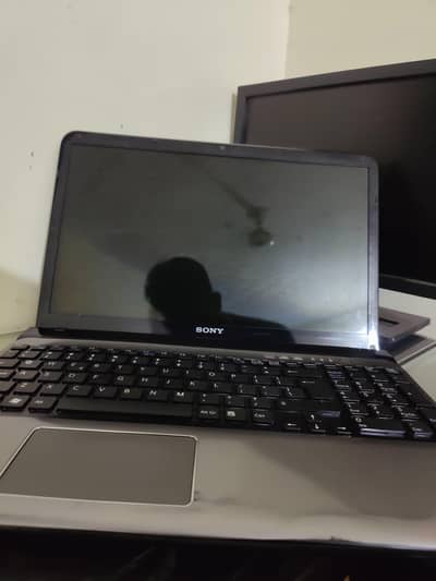 laptop for sale Sony Vaio i5