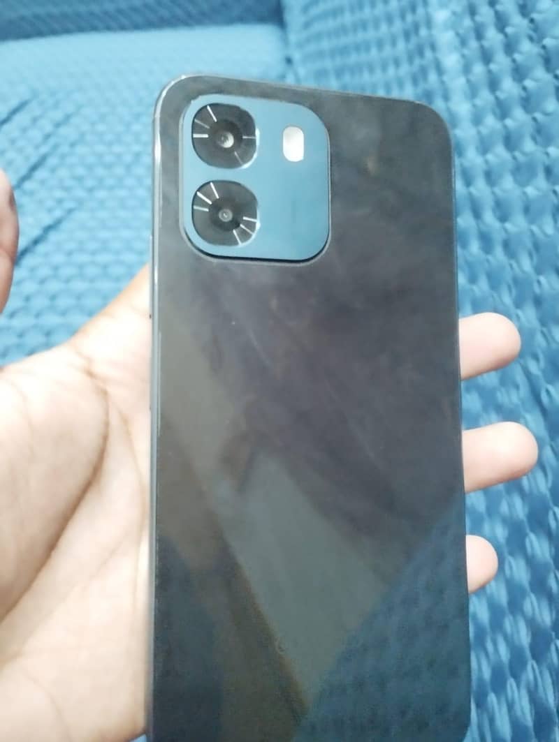 OPPO A6 0