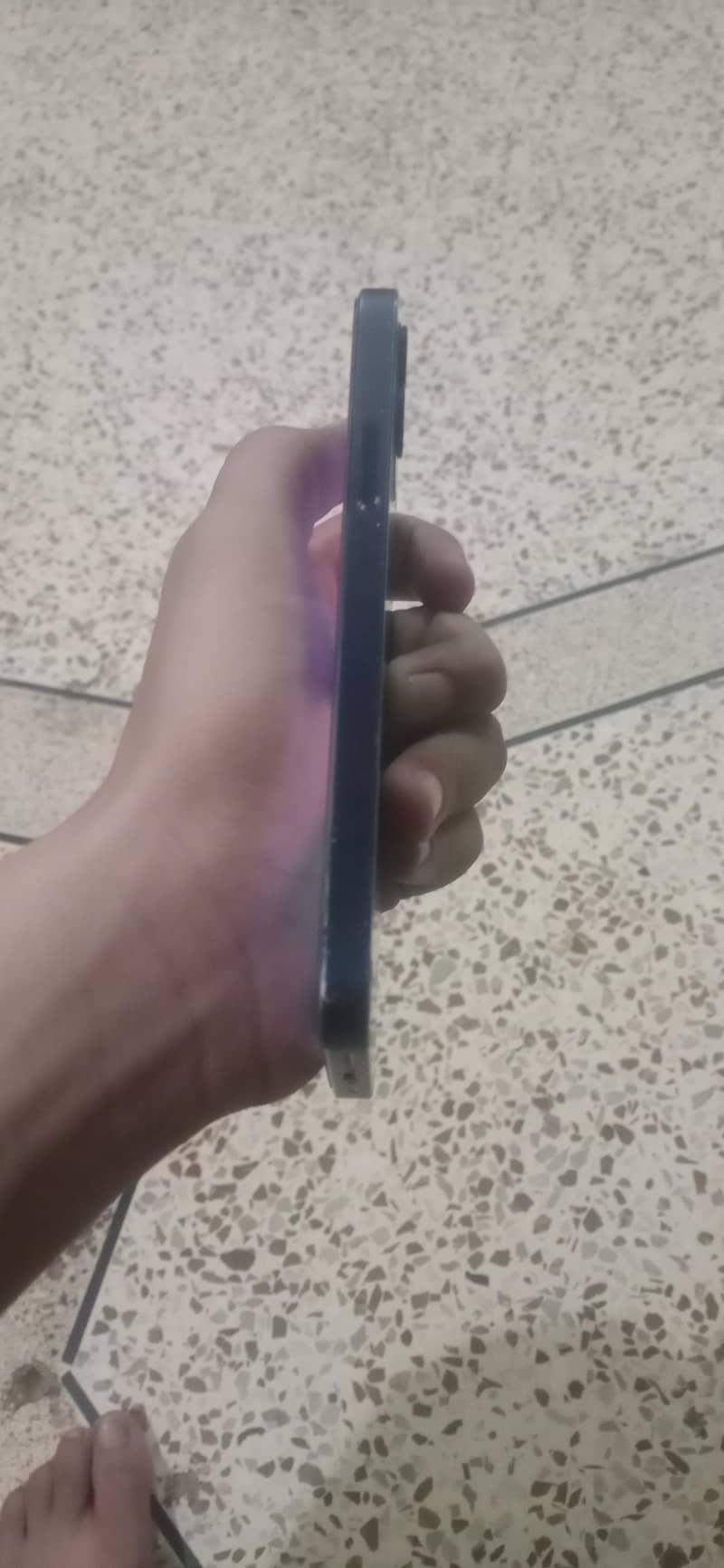 Apple iPhone 12 4