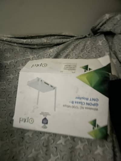 Ptcl huawei router with charging cable complete box