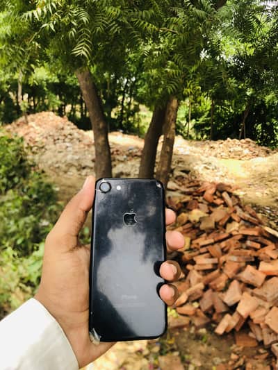 Apple iPhone 7 32GB PTA Approved