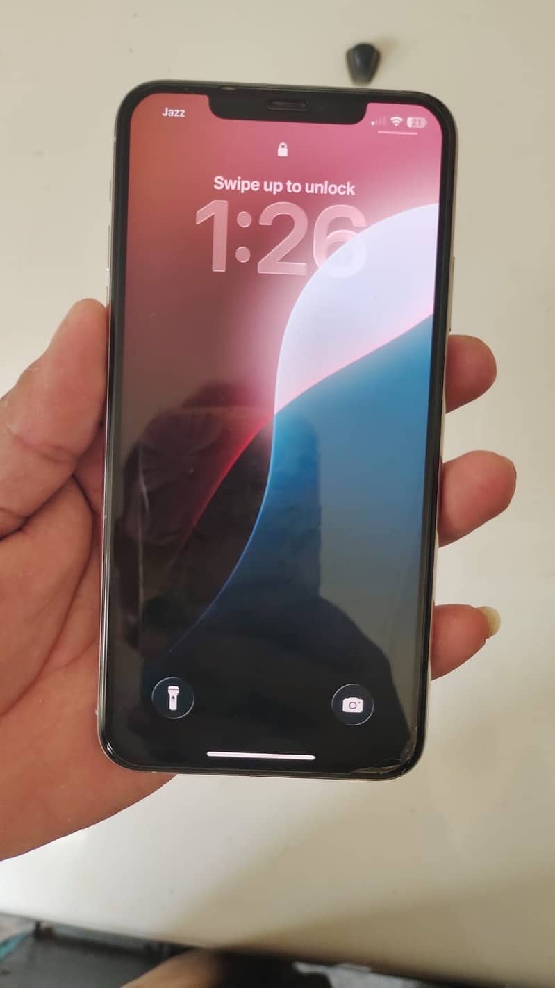 iPhone 11 Pro Max 4