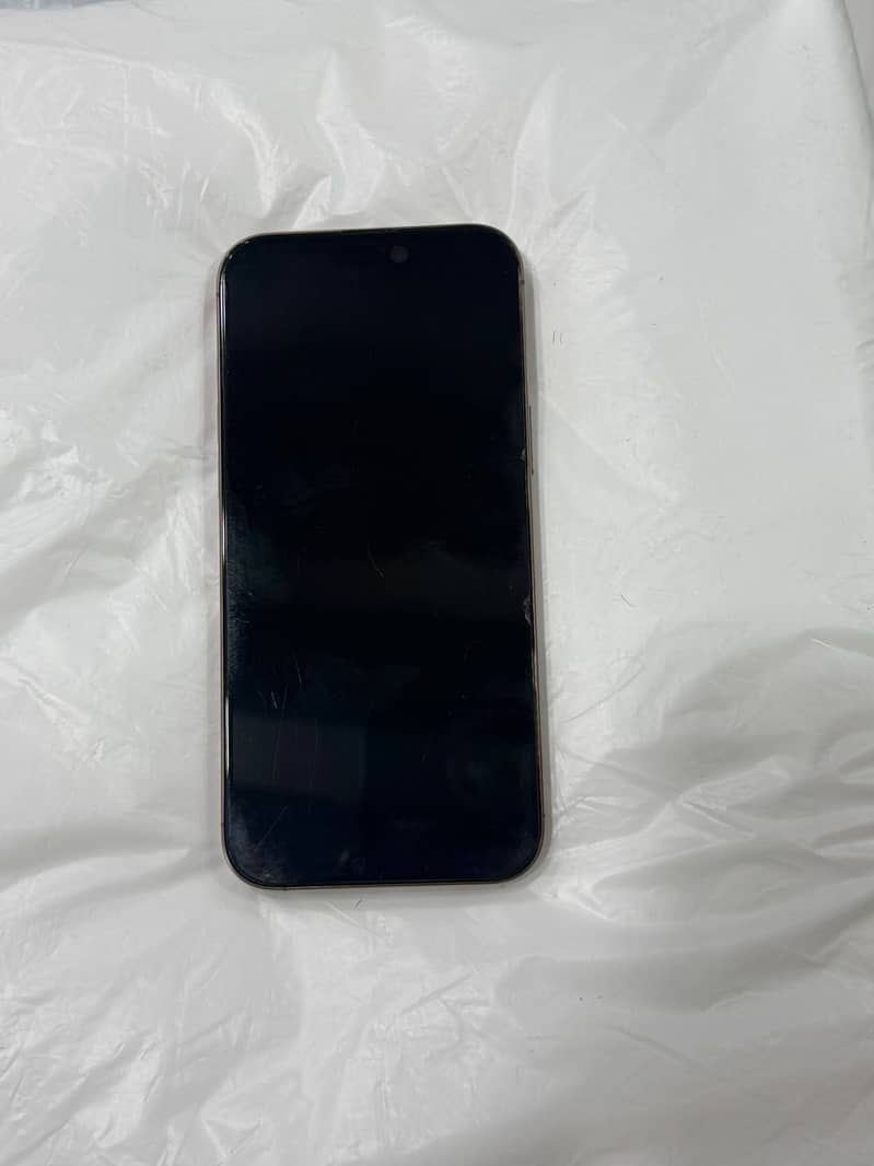 Apple iPhone 16 Pro Max 6