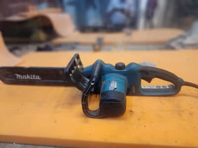 condition 10 by 8.5  Makita orignal