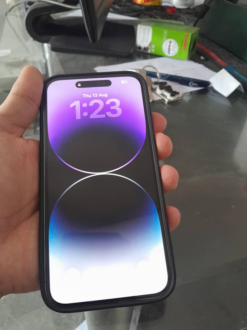 Apple iPhone 14 Pro Max 1