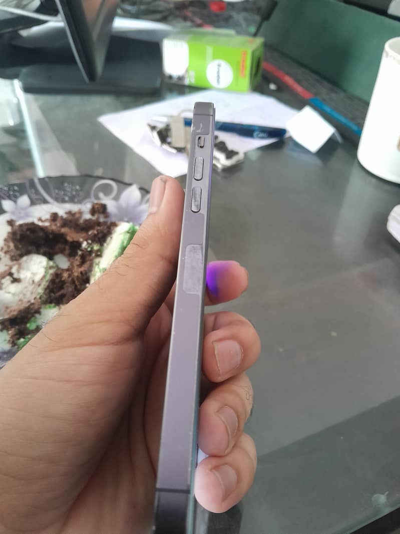 Apple iPhone 14 Pro Max 4