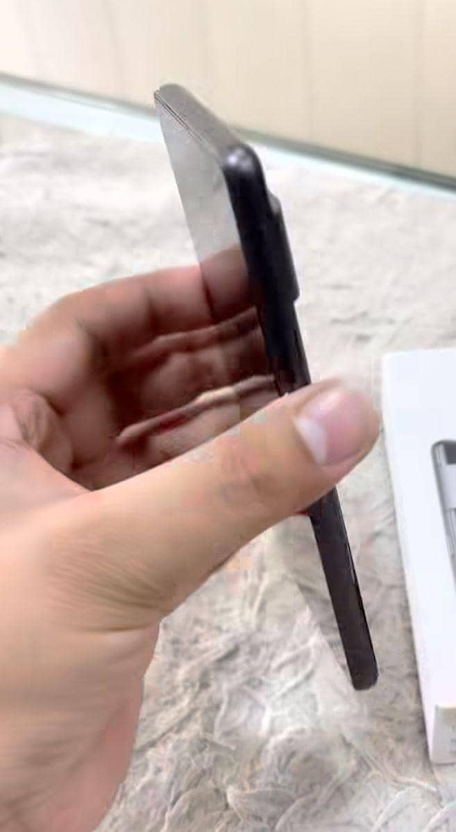 Google Pixel 7 4