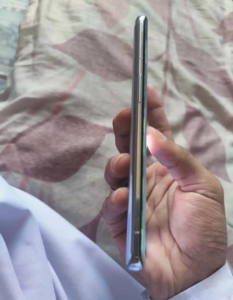 One Plus 9 pro 5G 2