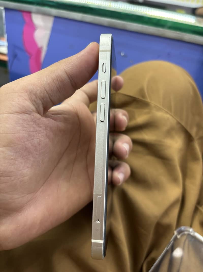 Apple iPhone 12 5