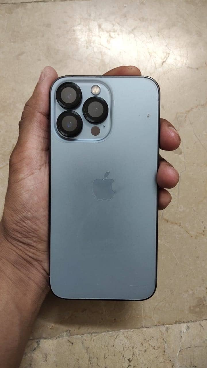 iPhone 13 Pro jv 0