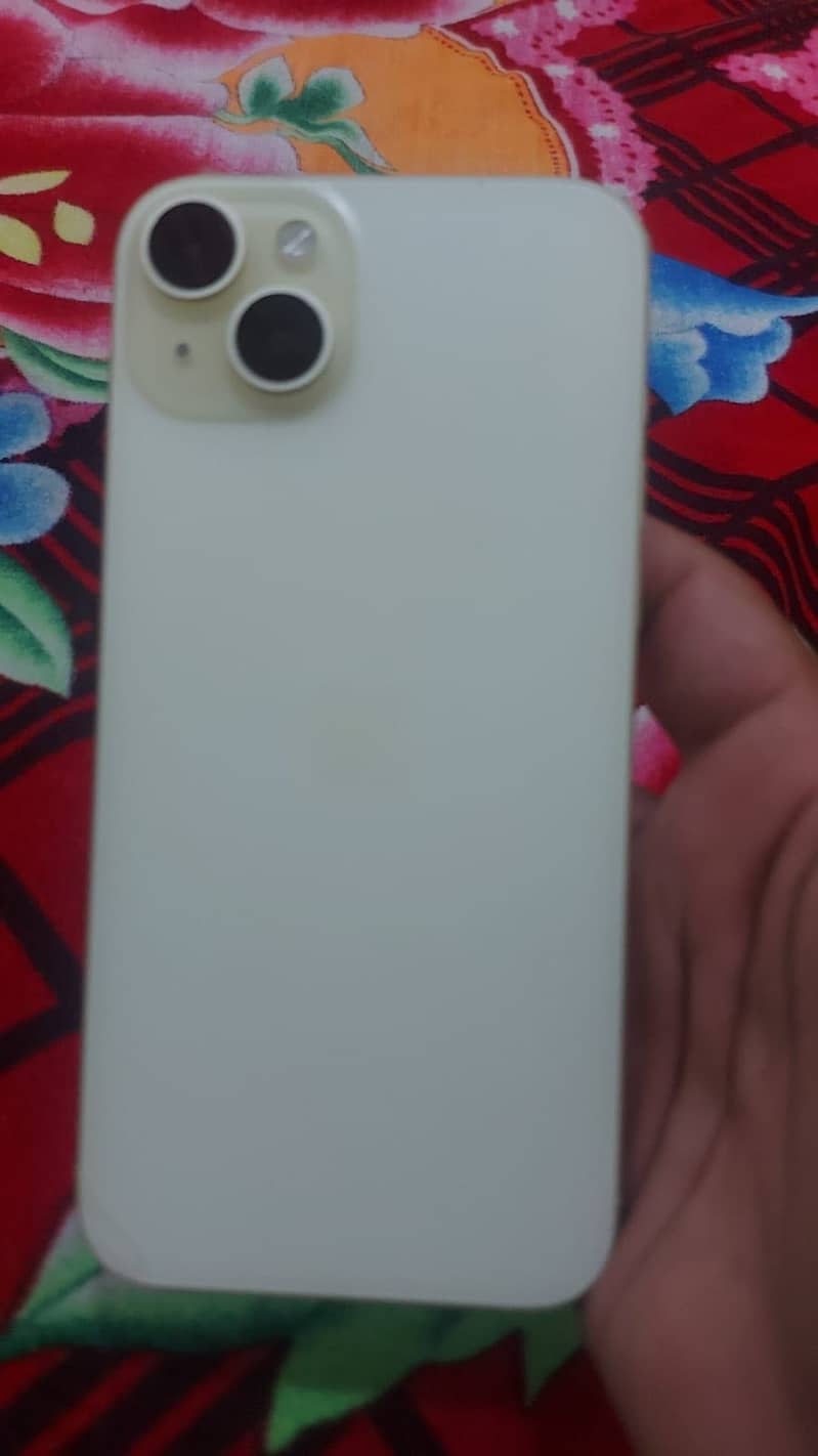 Apple iPhone 15 plus 4