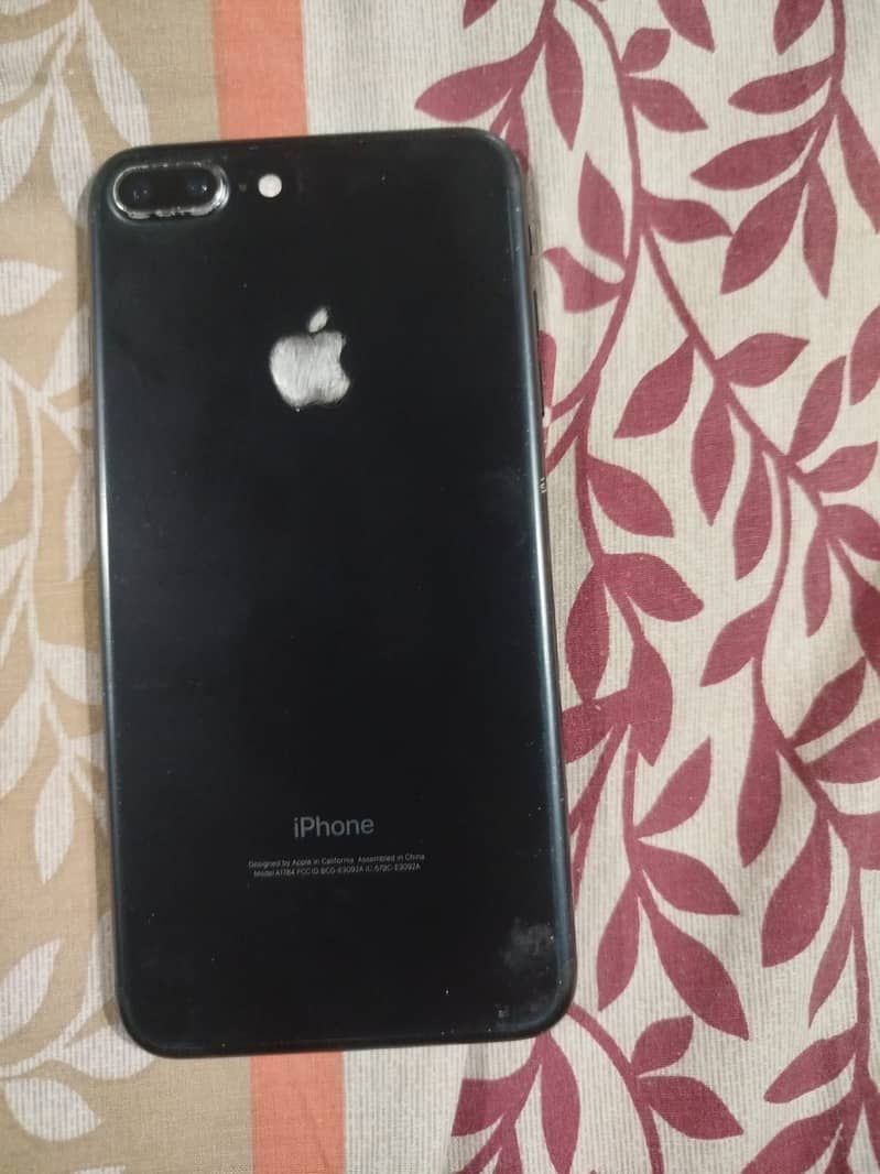 Apple iPhone 7 Plus 1