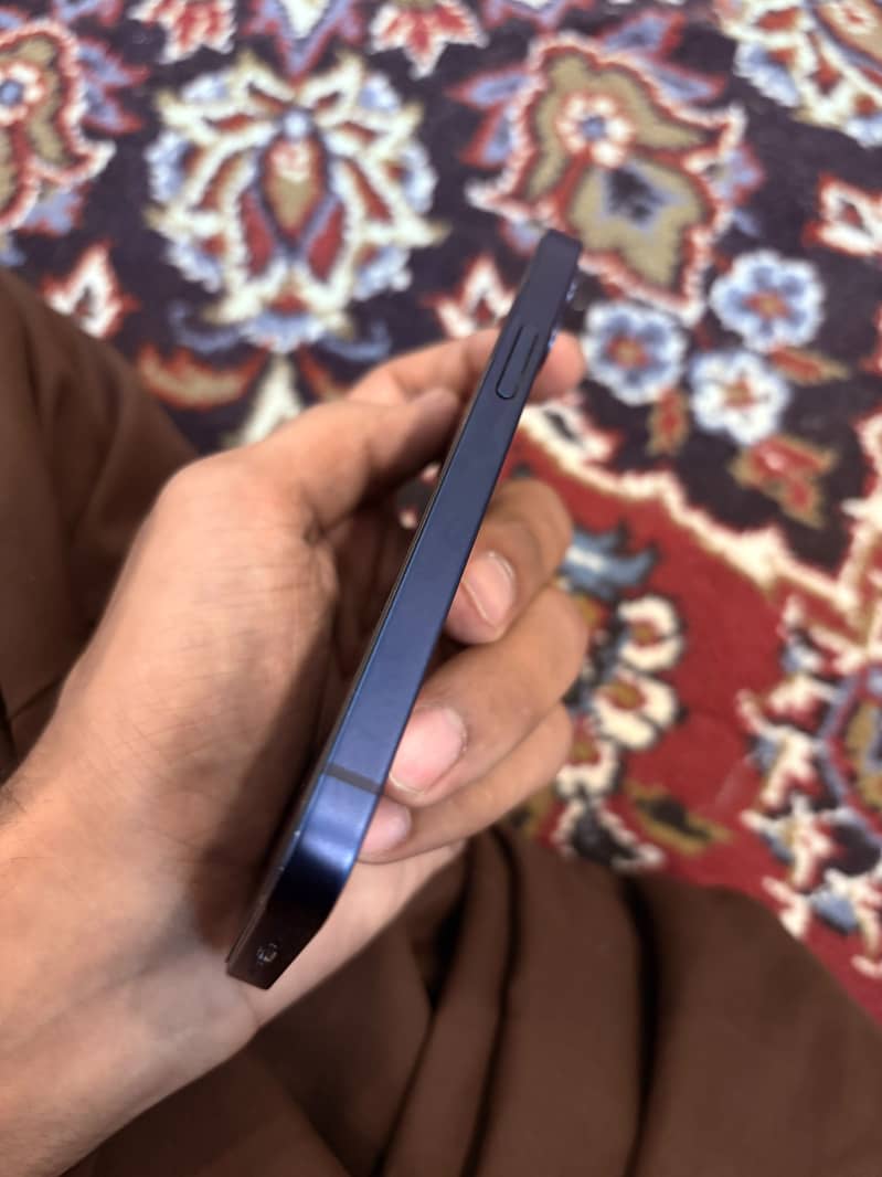 Apple iPhone 12 mini 5