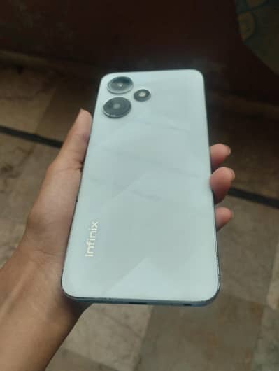 Infinix Hot 30 Play