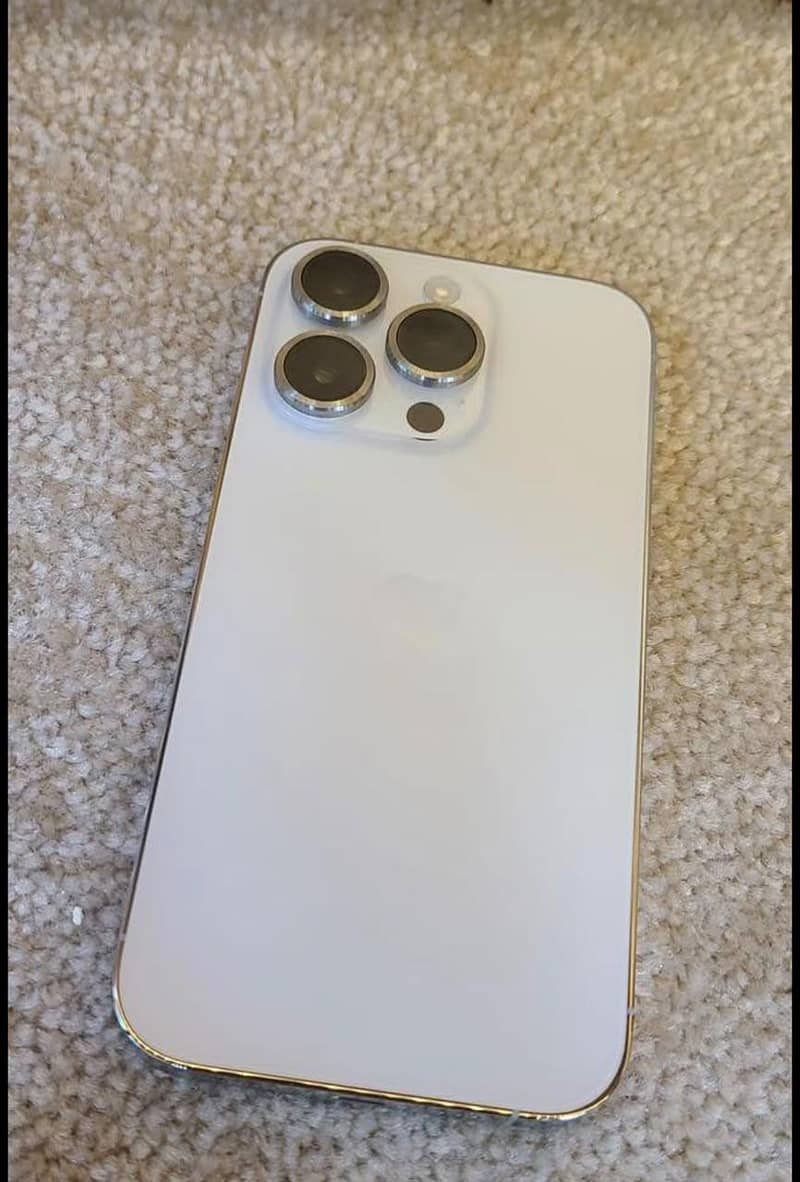 Apple iPhone 14 Pro 1