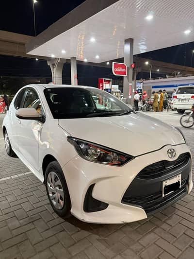 Toyota Yaris Hatchback X 2022