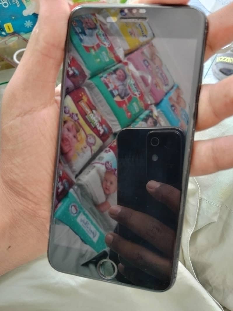 IPHONE 7 PLUS 5