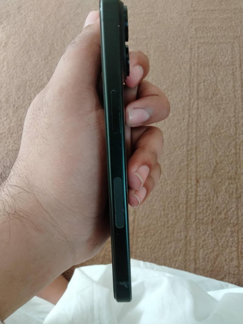 Apple iPhone 15 2