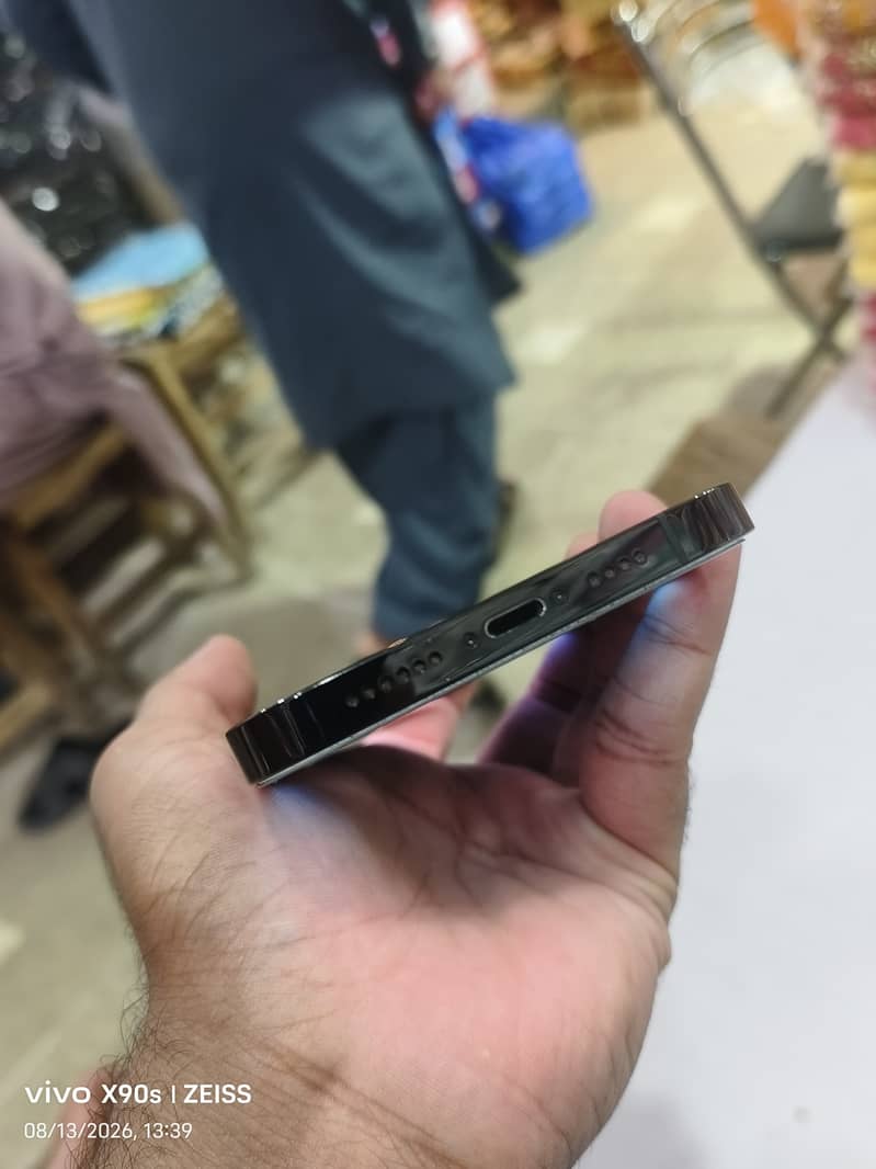 iPhone 14 Pro Max Jv 10/10 condition 2