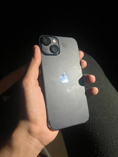 Apple iPhone 13
