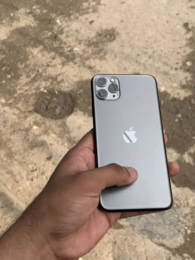 Apple iPhone 11 Pro Max 89% health waterpack