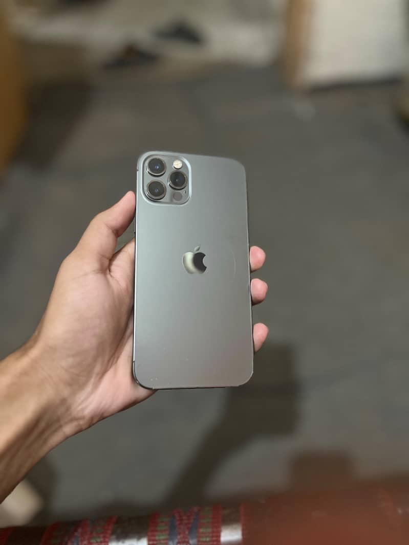 iPhone 12 Pro 0