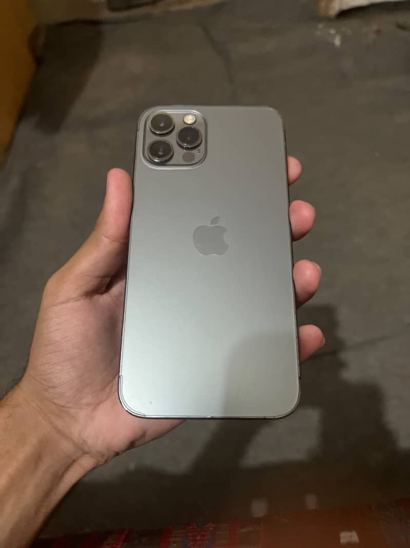 iPhone 12 Pro 8