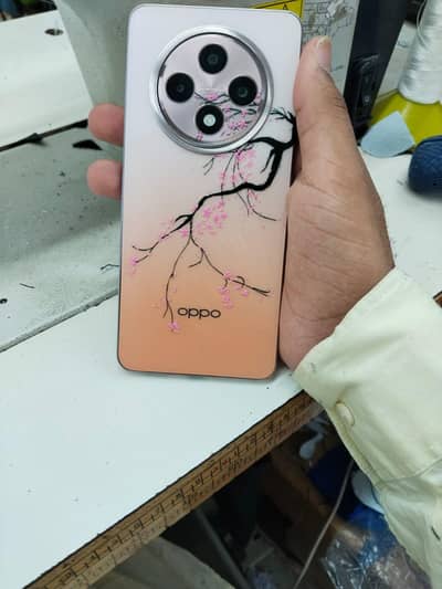 OPPO Reno12 F