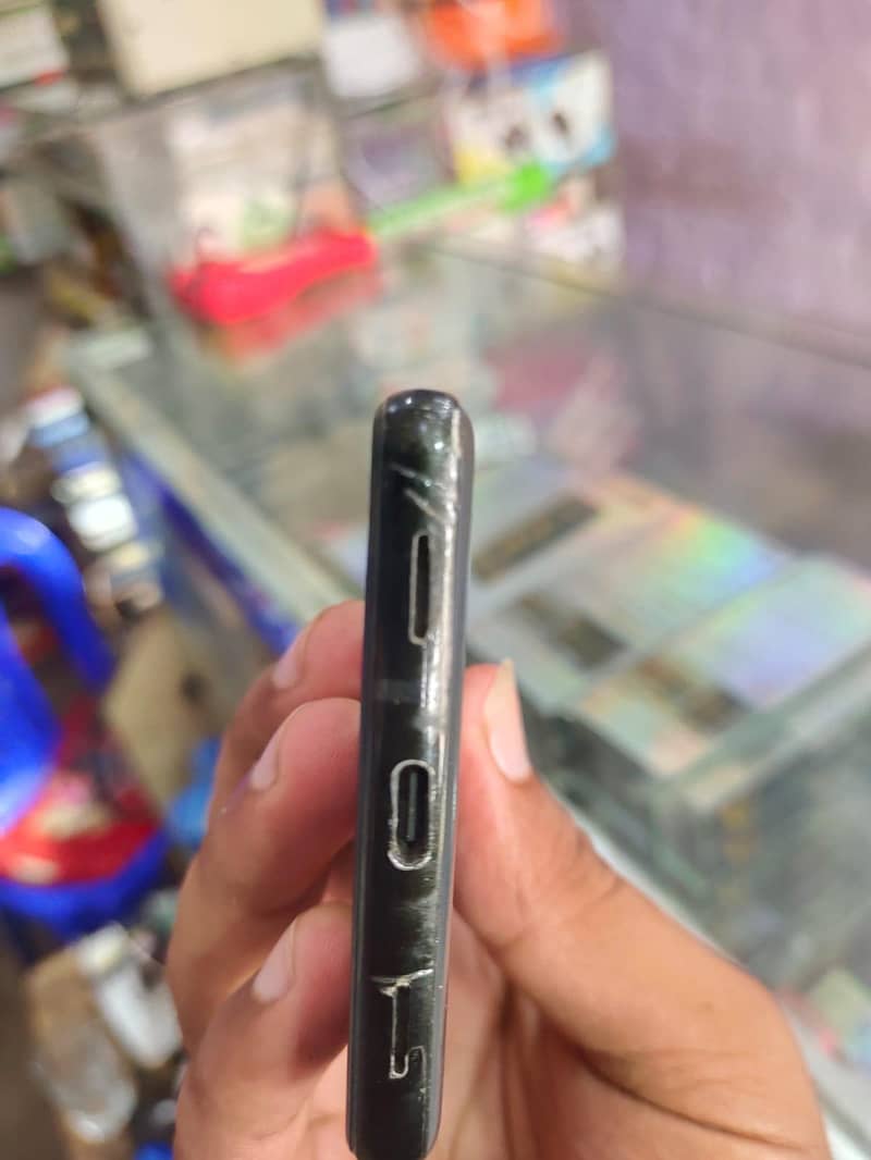Google Pixel 6a 1