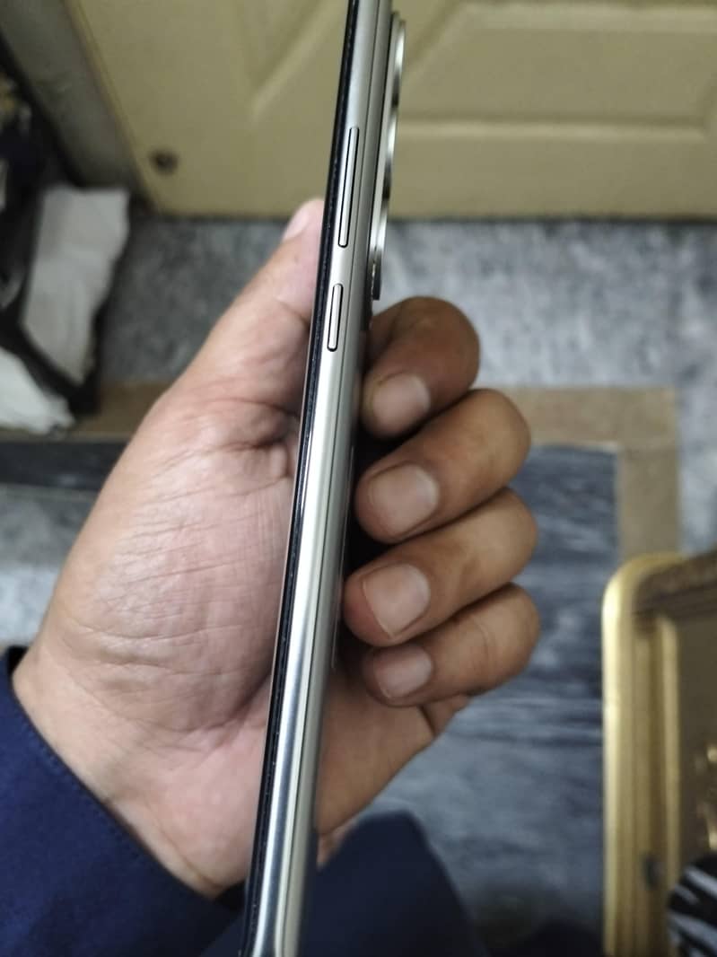Techno Spark 40 pro plus 5