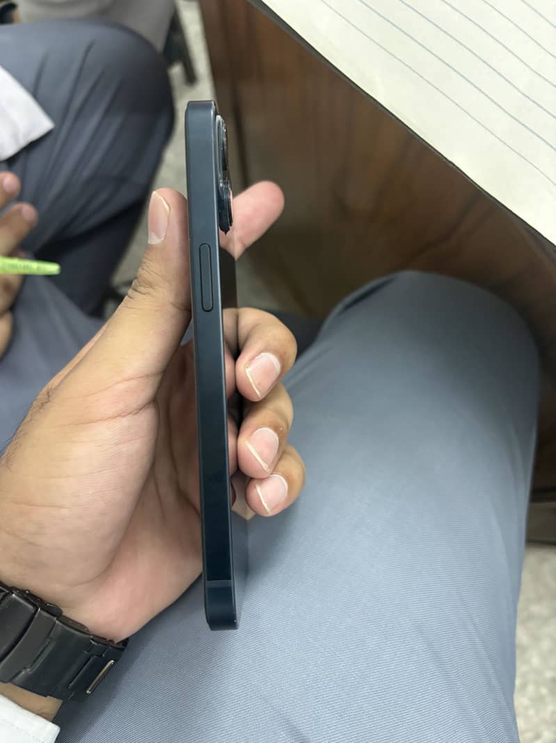 iPhone 13 Approved 5